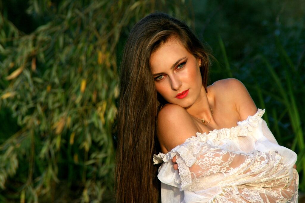woman, beauty, fashion-922621.jpg